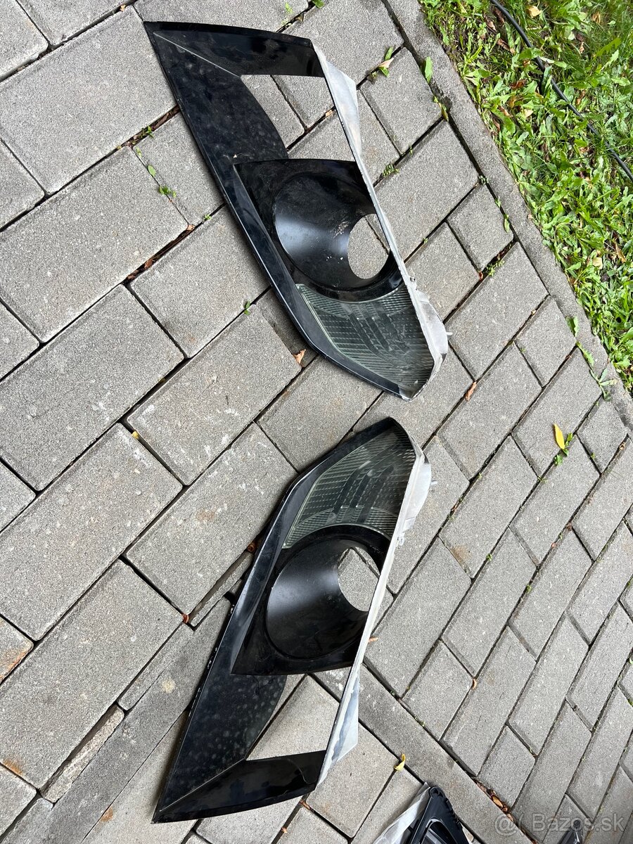 Octavia 2 maska a svetlá - 2