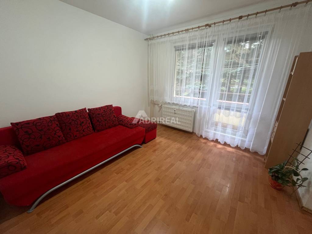 PREDAJ: 1i + balkón; 30,56 m2; Malinovského-Zvolen; 87.000 € - 2