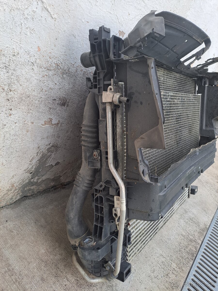 Stena chladičov opel vivaro B - 2