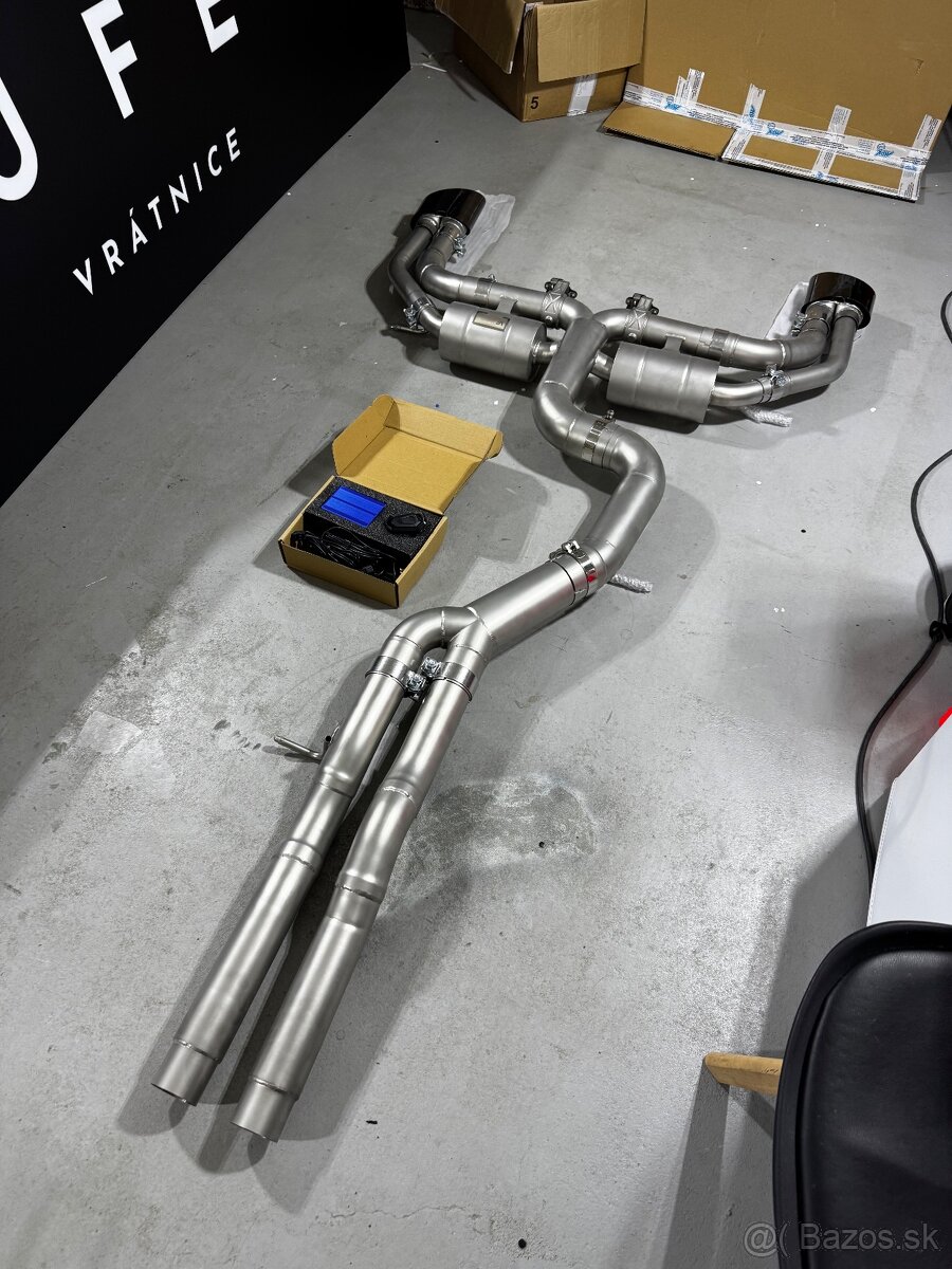 Nerezový výfuk AUDI RS3 Hatchback / TTRS - 2