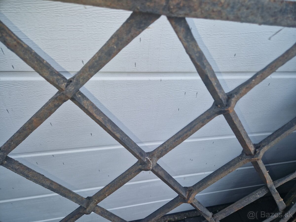 Kované krídlo bránky - 2