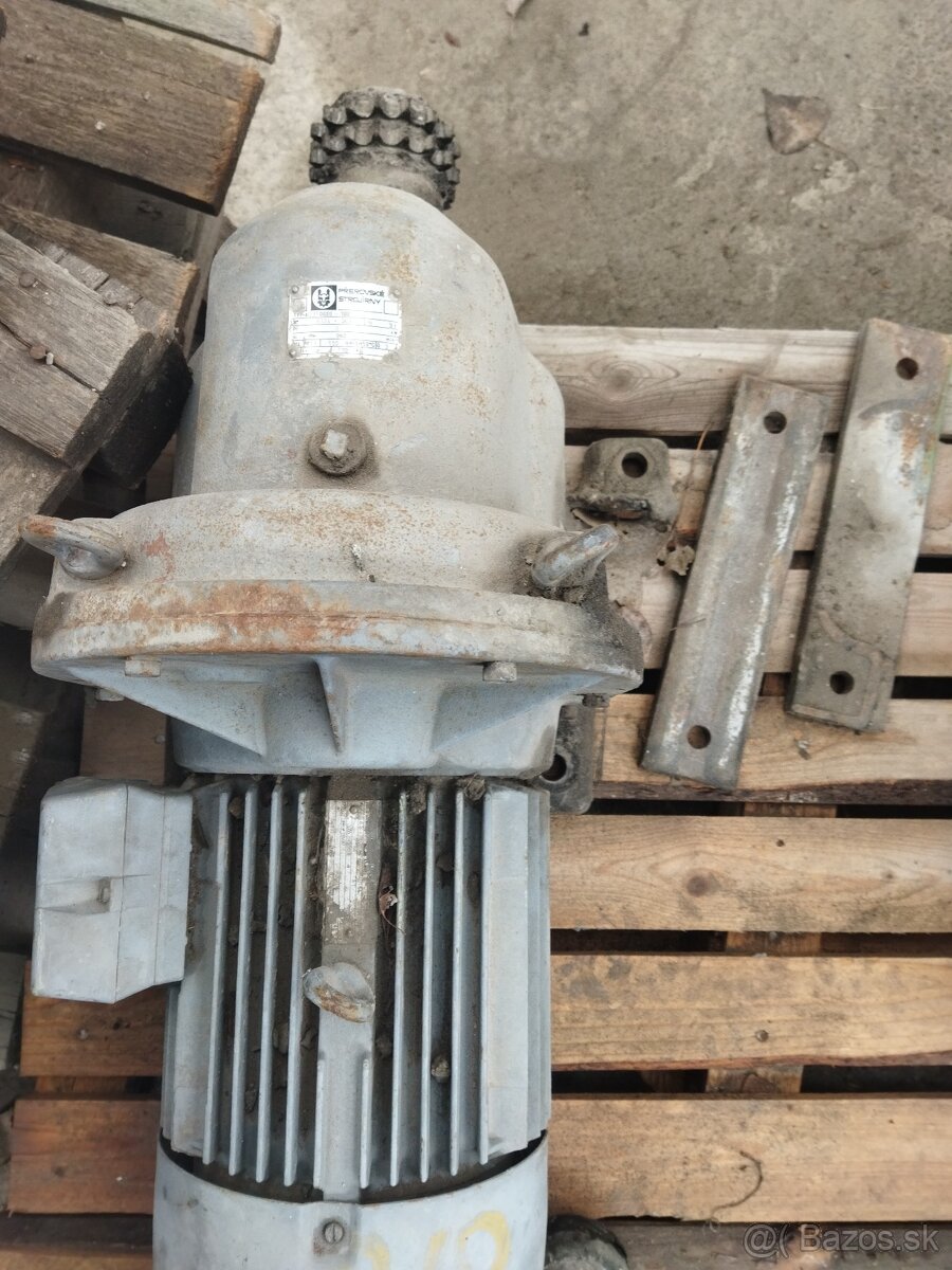 Predám elektromotor s prevodovkou - 2