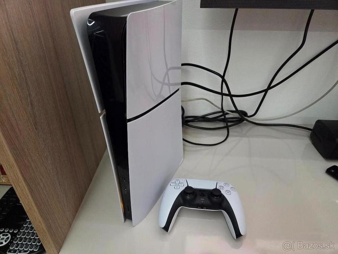 Sony PlayStation 5 Digital (Slim) - 2