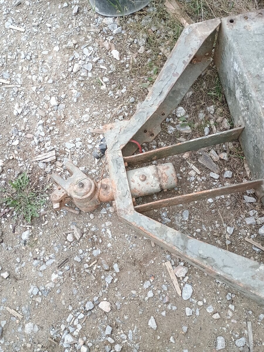 Predám ťažné v3s - 2