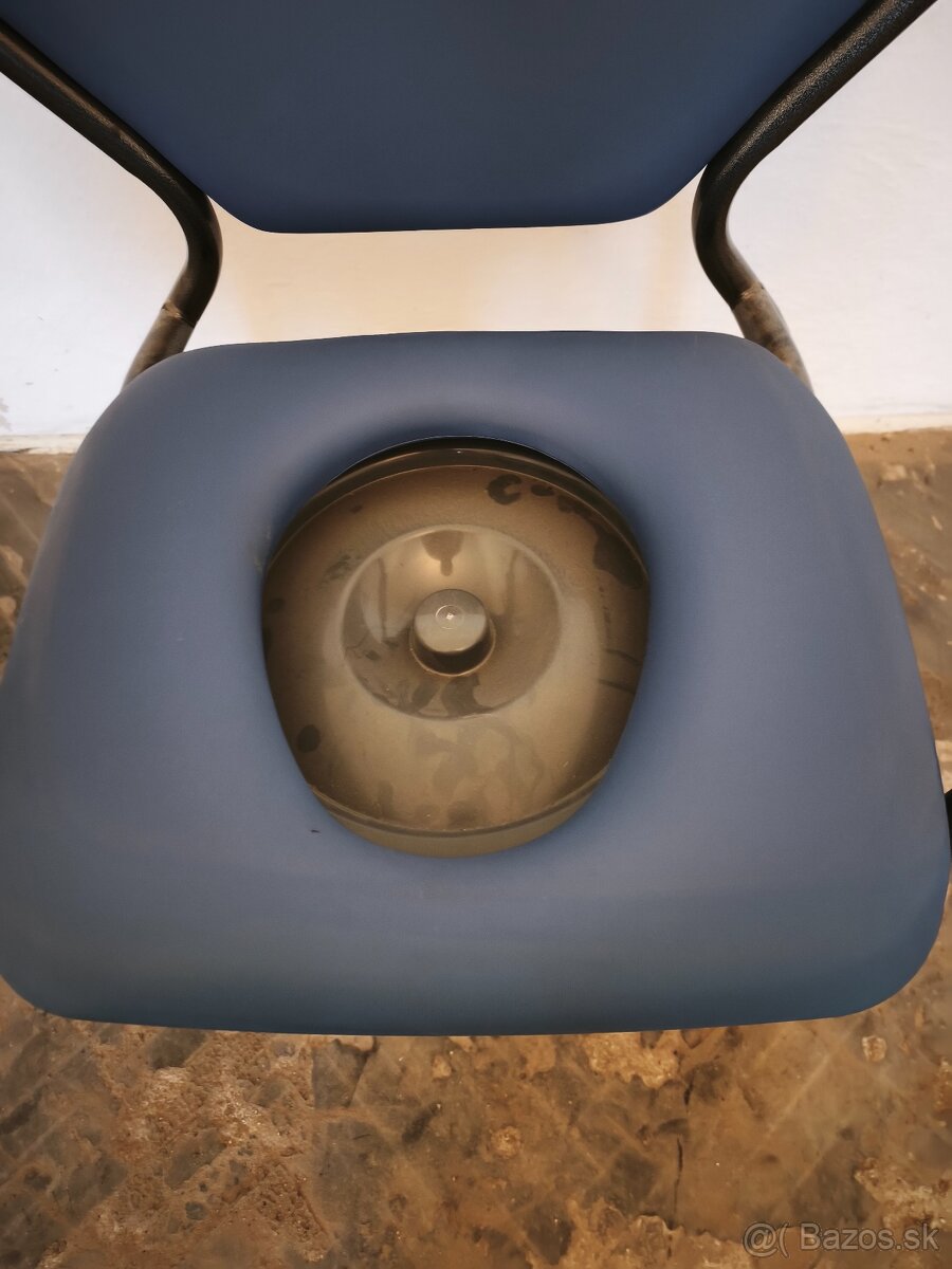 Toaletná stolicka - 2
