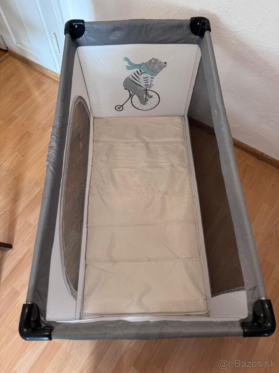 Skladacia/cestovna postielka - 2