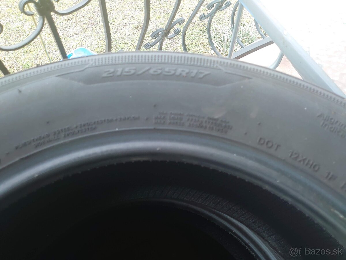 Hankook 215/65 R17 - 2