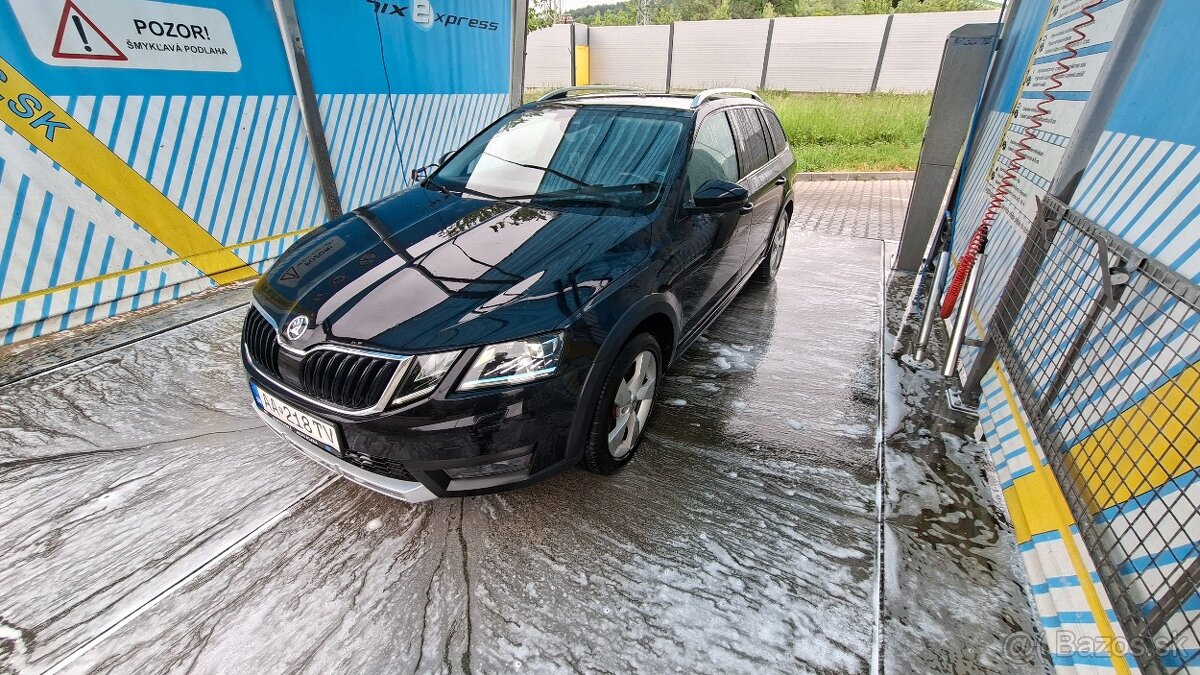 Škoda Octavia Scout - 2