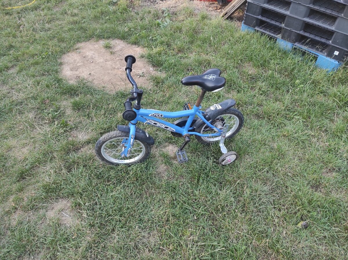 Bicyklik s pomocnymi kolieskami - 2