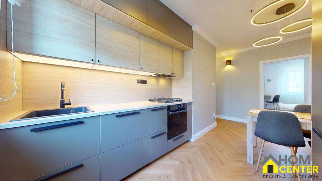 PRENÁJOM 3 izbový, nadštandartný byt s balkónom a garážou v - 2