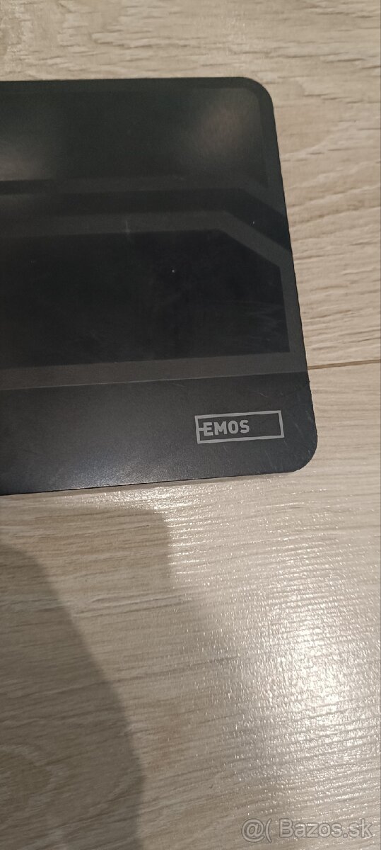 Anténa za televízor na stenu - 2