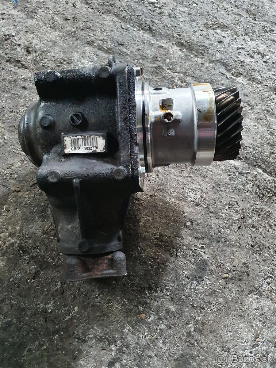 Predám diely z Honda CR-V 2,2 103kw tretia generácia 2007 - 2