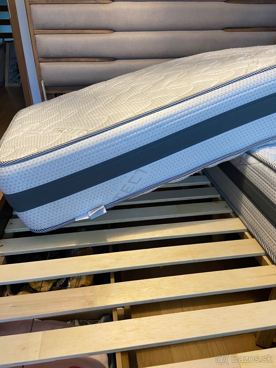 160 manželská posteľ s matracom - 2