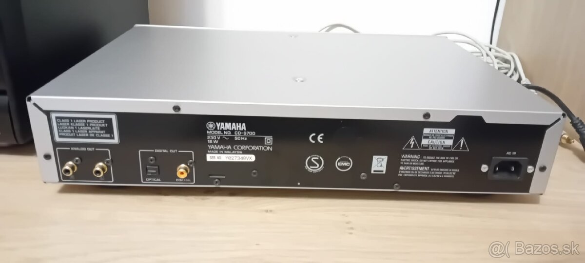 Predám CD a USB prehrávač Yamaha CD-S700 - 2