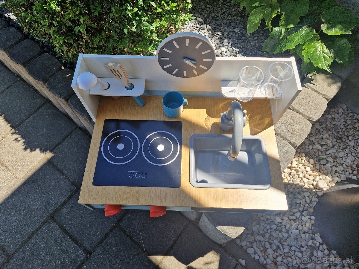 Drevená kuchynka playtive - 2