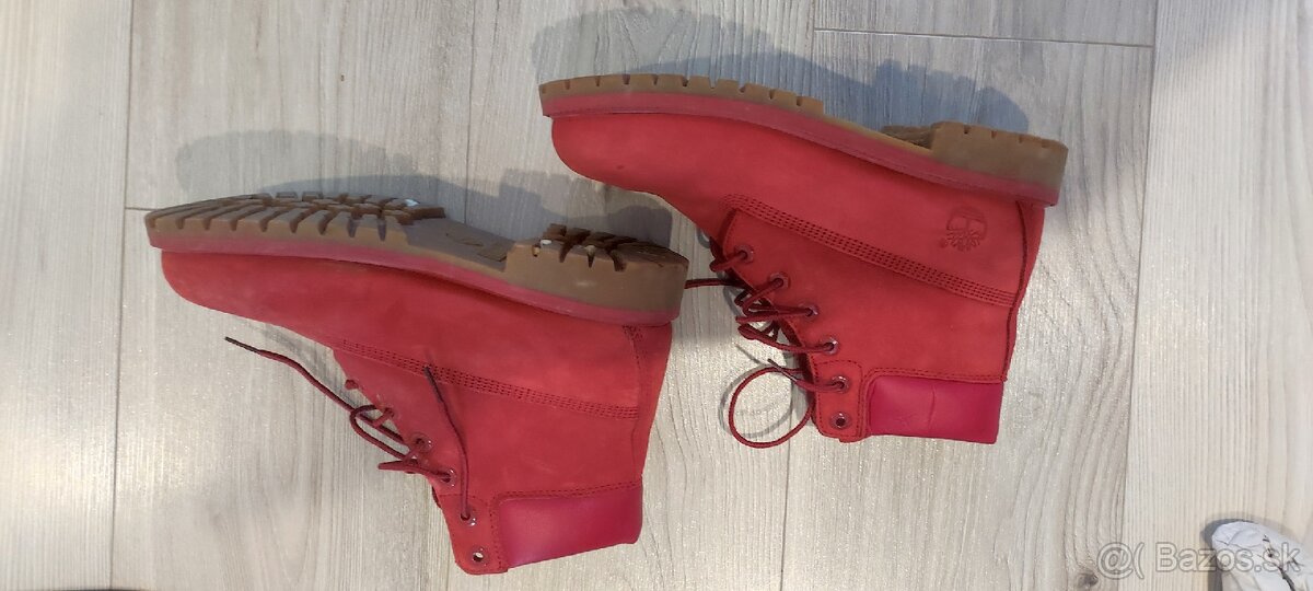 timberland cervene topanky EU39 - 2