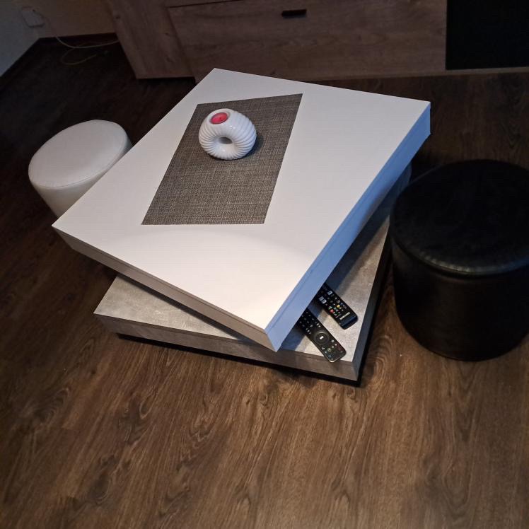 Obývacia stena,stolík,taburetky - 2