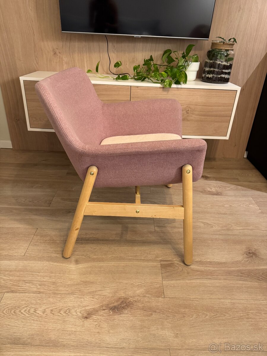 Ružové kreslo ikea - 2