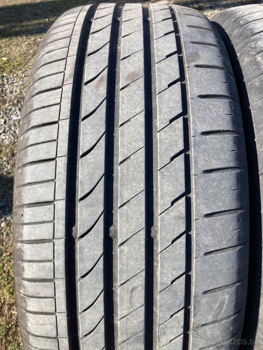 Nexen letné 205/50R17 - 4ks - 2