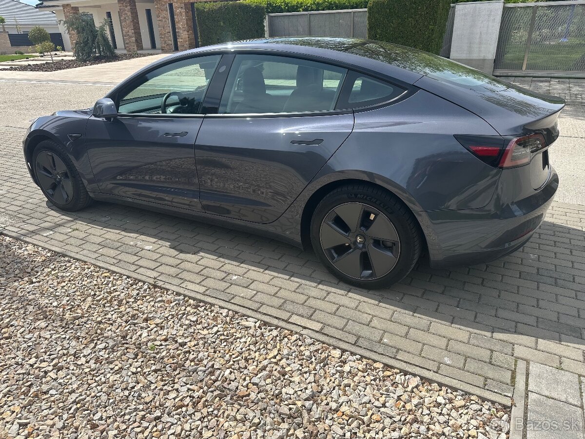 Tesla Model 3 Standard Range plus 2021 - 2