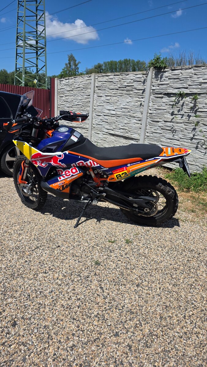 KTM REDBULL ADVENTURE 890 - 2