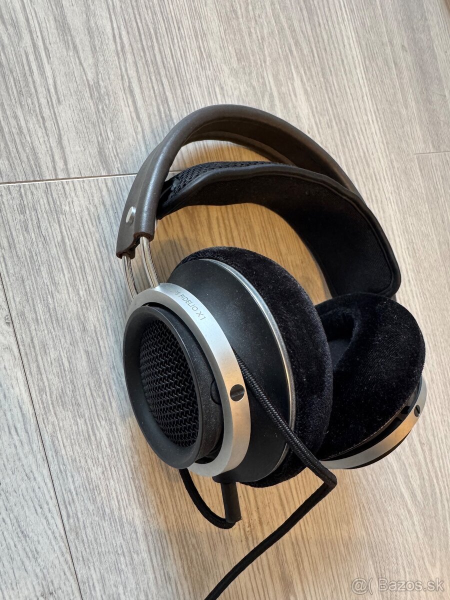 Predám Philips Fidelio X1 v skvelom stave - 2