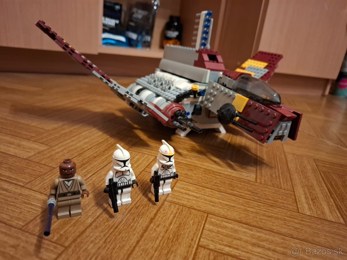 LEGO Star Wars 8019 Republic Attack Shuttle - 2