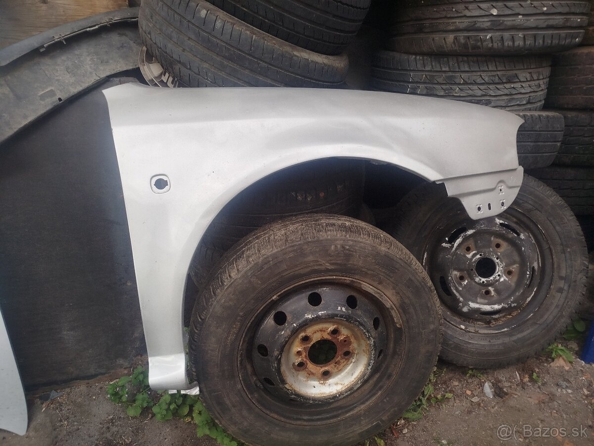 Predám piate dvere škoda Octavia 1 - 2