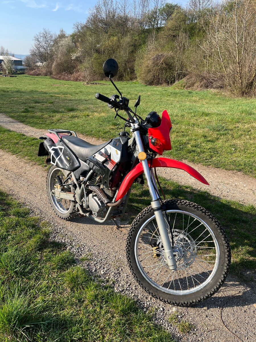 Predám YUKI ST 125 GY4