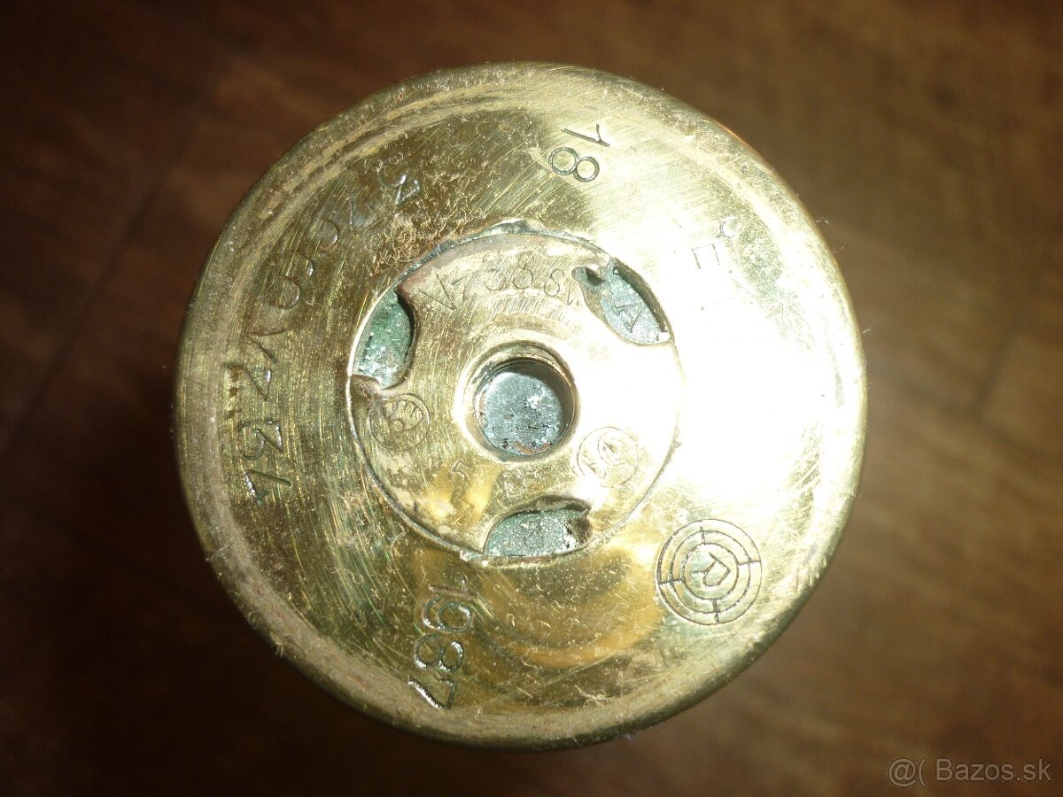 Tepaná nábojnica - 2