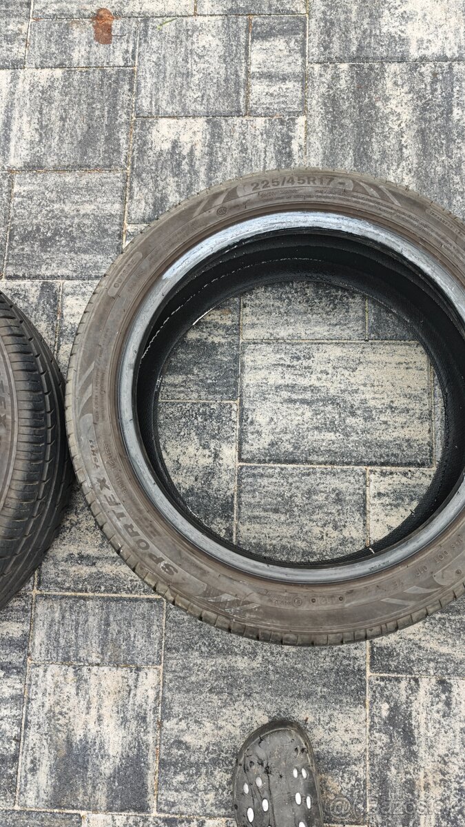 Predám pneumatiky 225/45 R17 letne - 2
