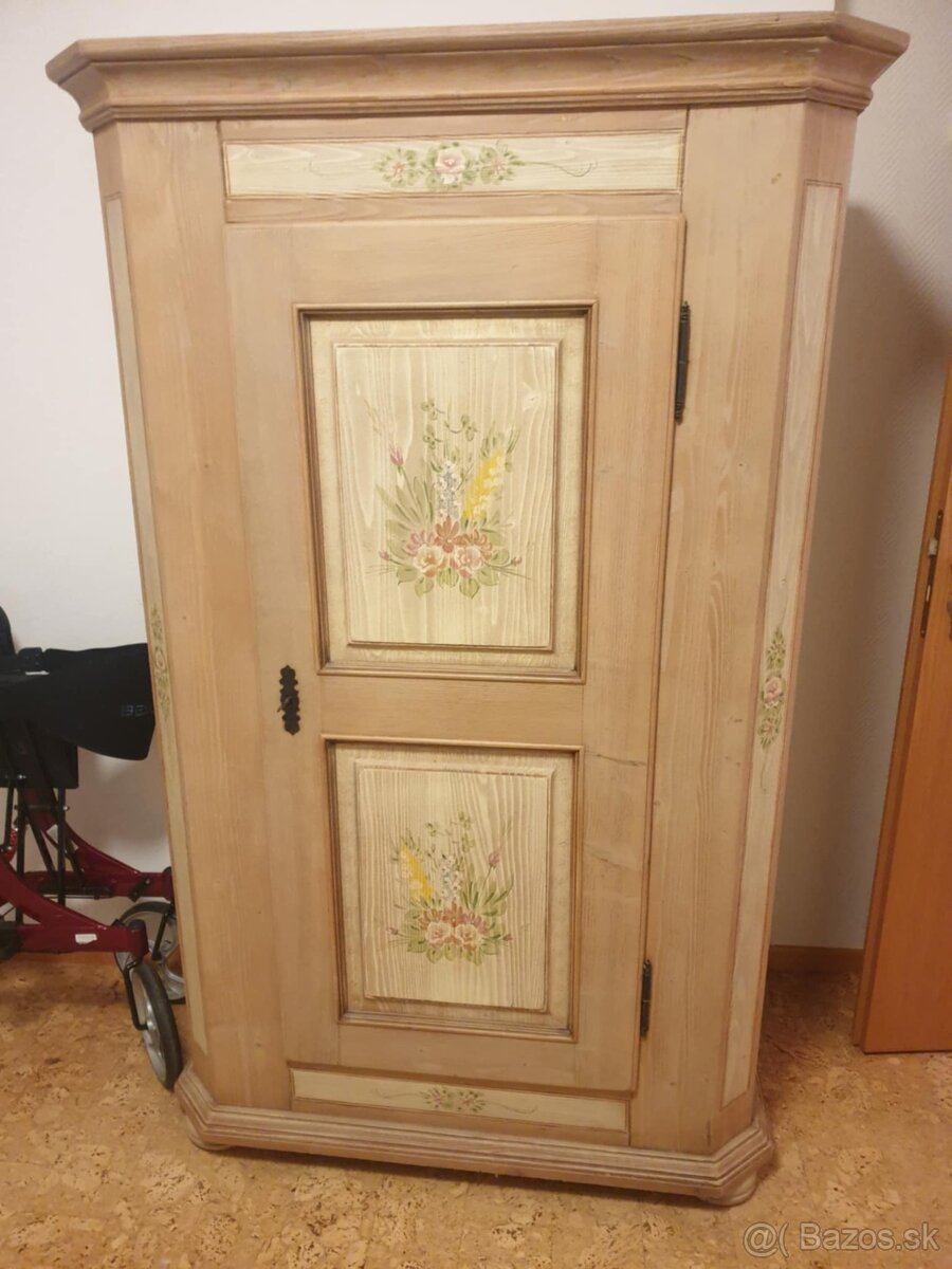 Maľovaná komoda skriňa kreslo manželská posteľ - 2