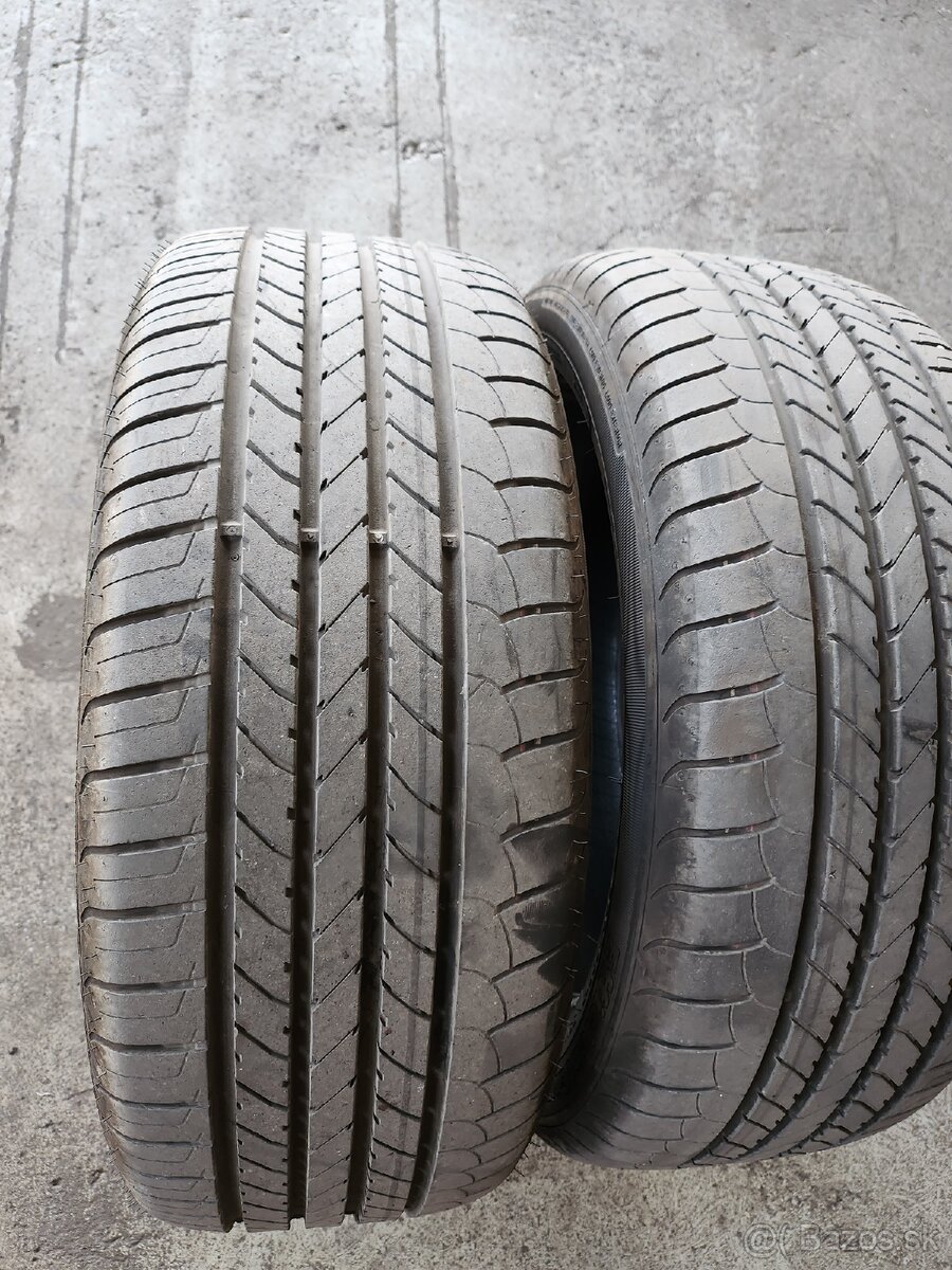 Predám 2ks letné pneu 205 50 17 - 2