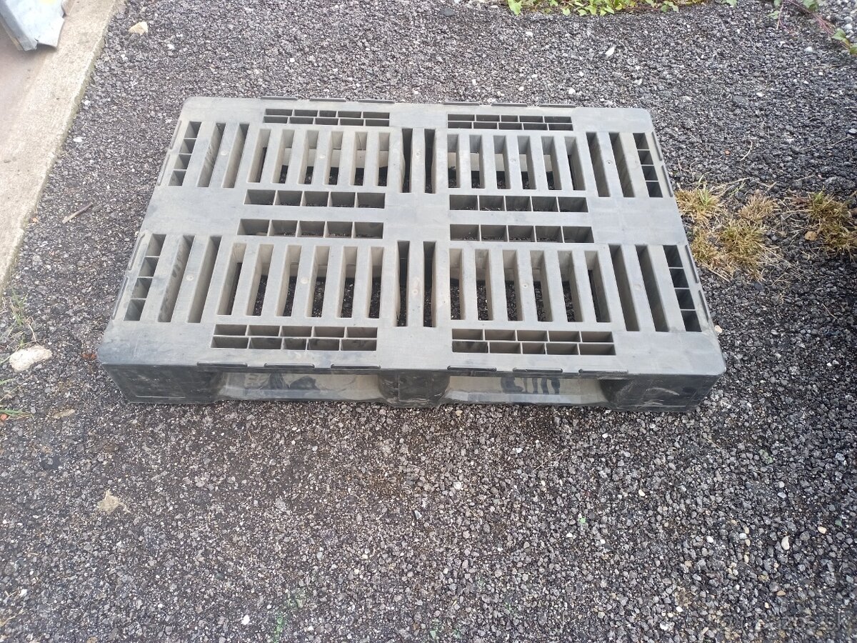 Plastové palety - 2