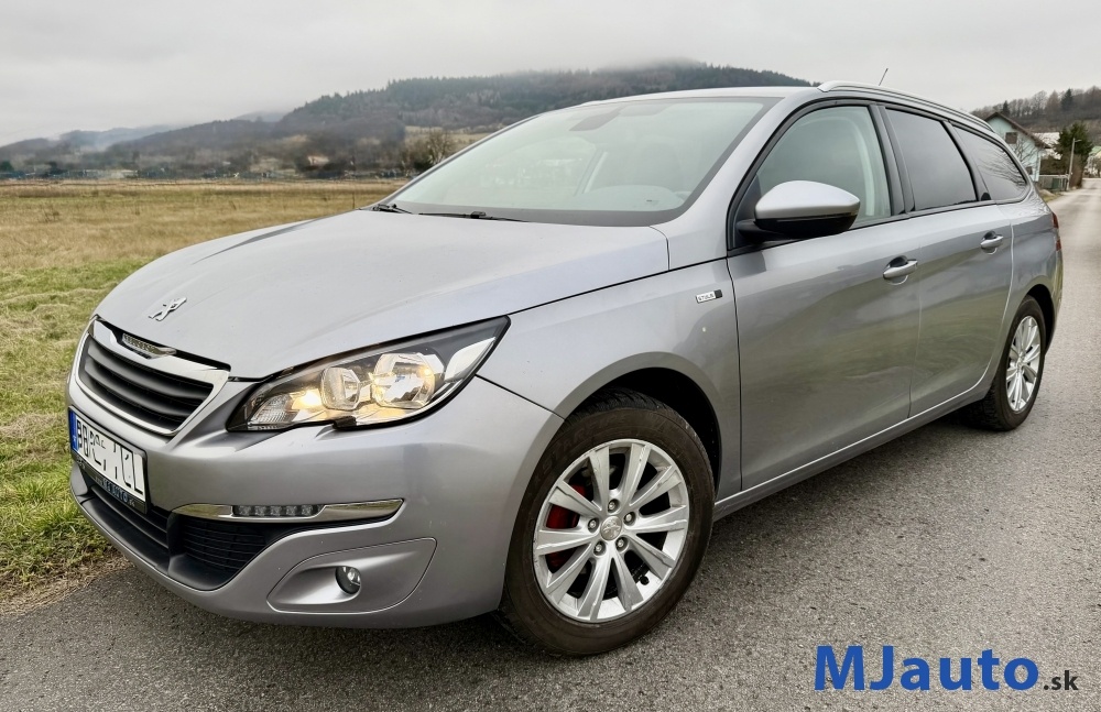 Peugeot 308 1.2i Možná výmena/leasing/úver - 2