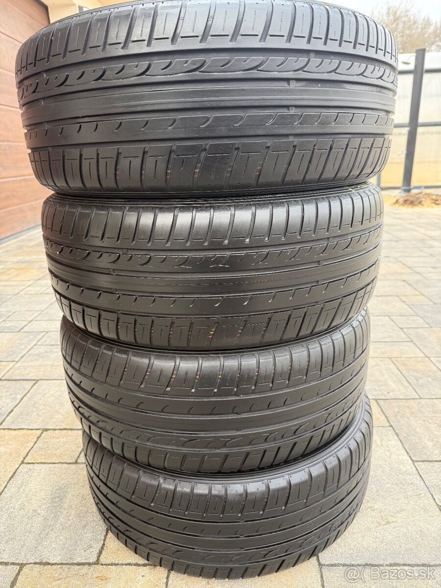 Dunlop 225/45/17 - 2
