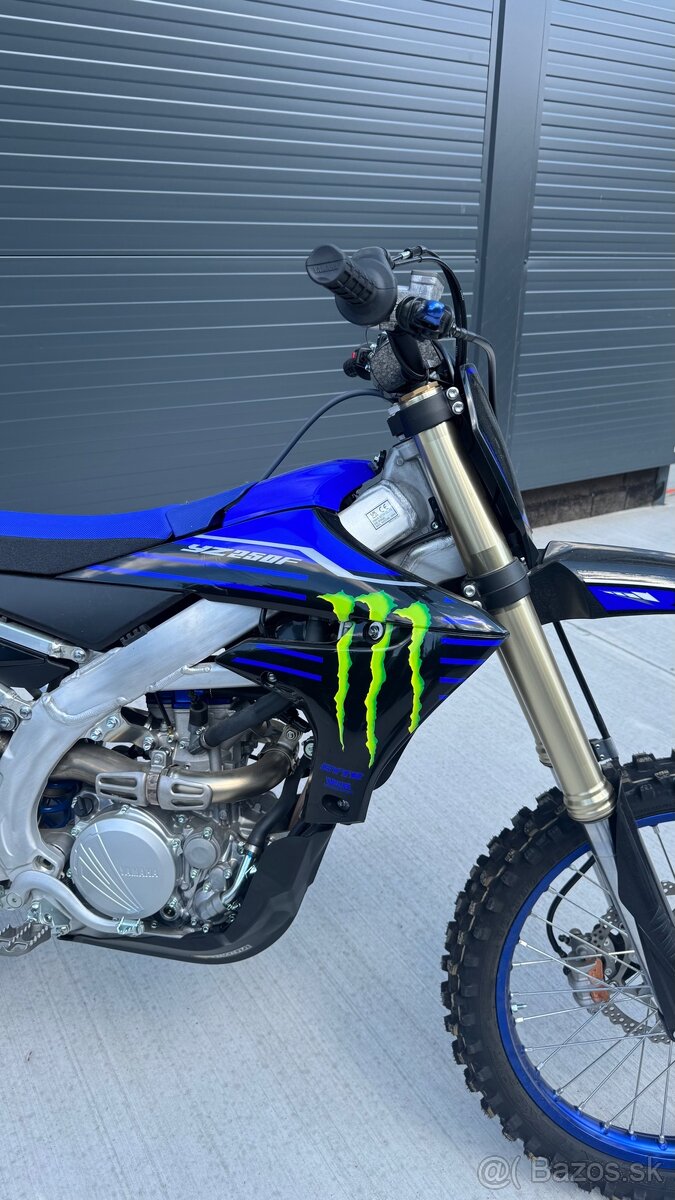 Yamaha YZ250F Monster - 2