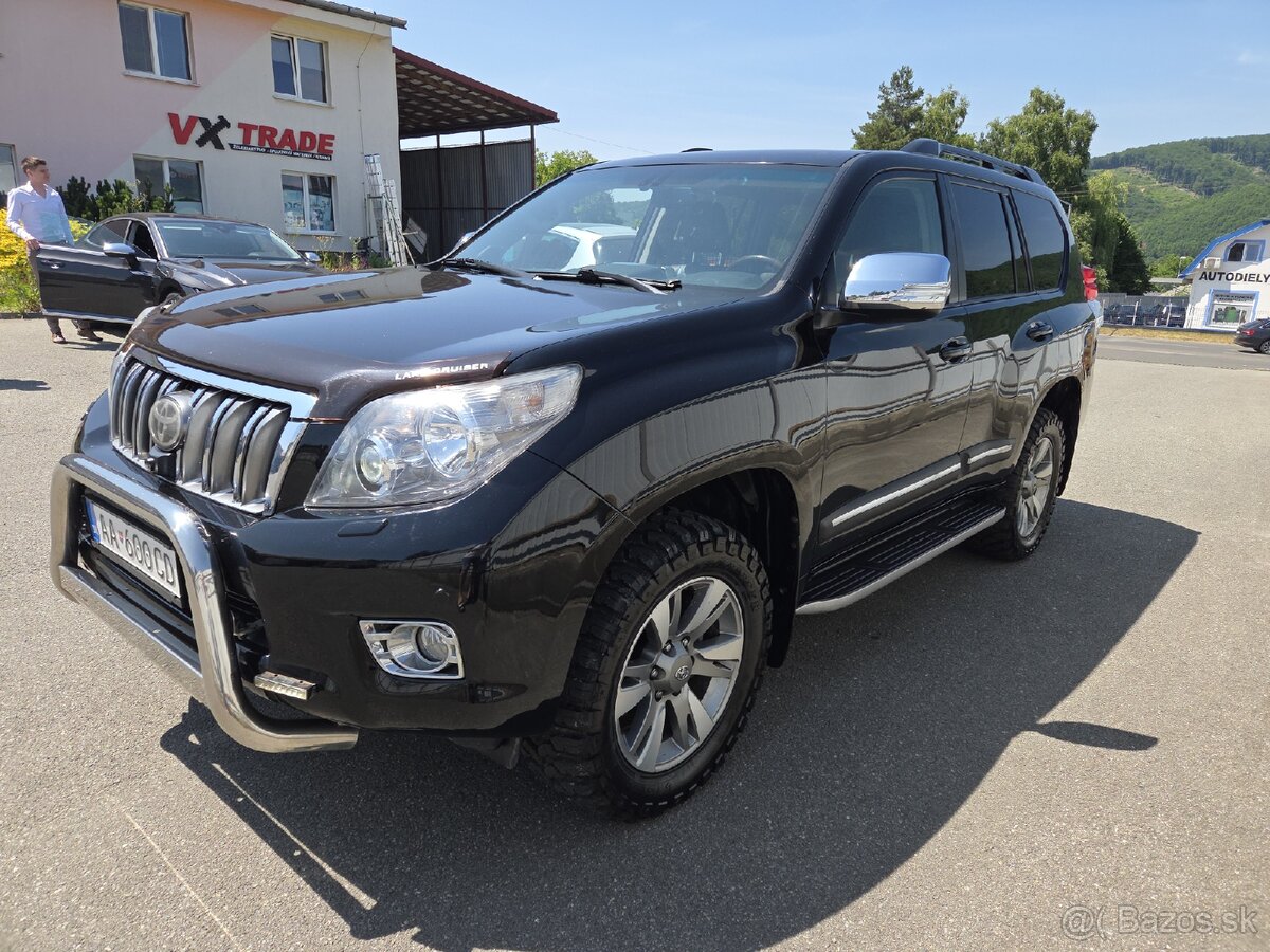 Toyota Land Cruiser 3.0I D-4D Premium A/T