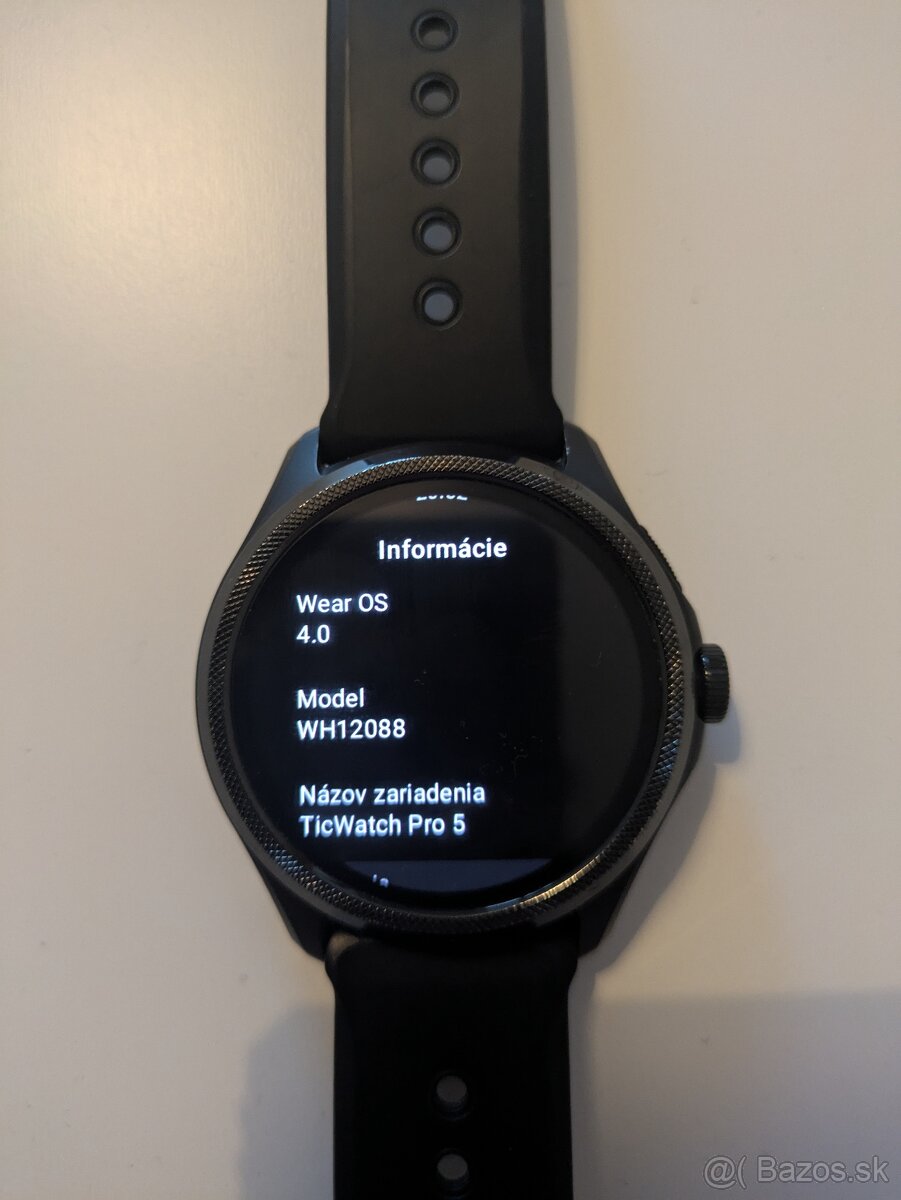 Ticwatch pro 5 v 99 % stave bez škrabancov - 2