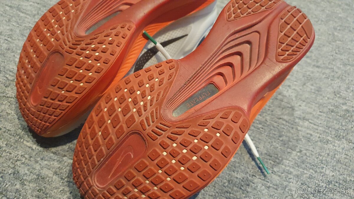 Nike ZOOM Fly 6 40,5 - 2