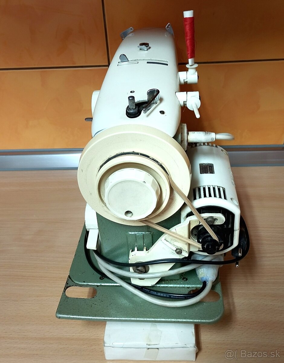 Šijací mašina Veritas. - 2