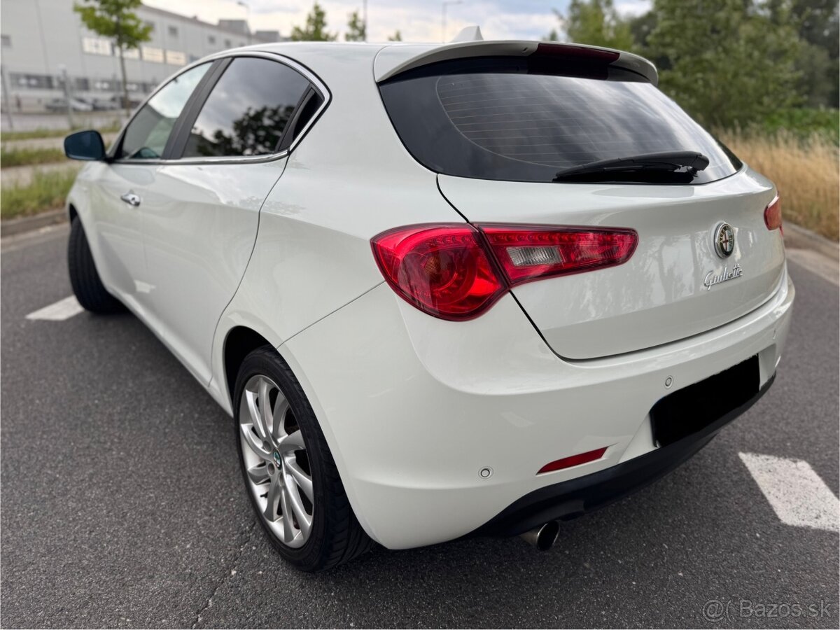 Alfa Romeo Giulietta 1.6 multijet Nová STK - 2