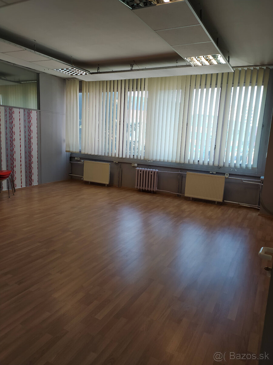 Kancelársky priestor na prenájom - 36m - 2