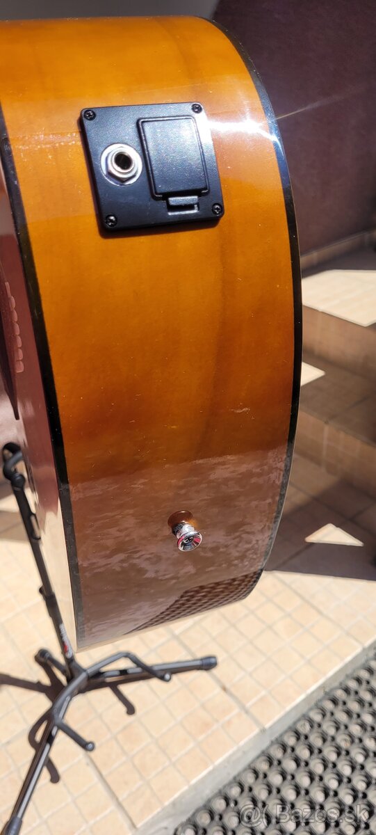 Elektroakustická gitara - 2