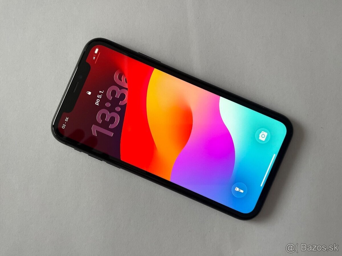 iPhone 11 Black - reštartuje sa - 2