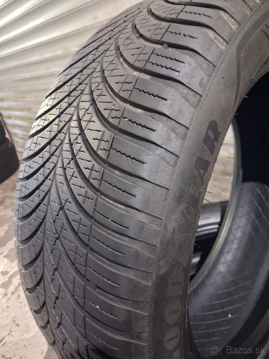 Goodyear celoročné 225/55/R18 - 2