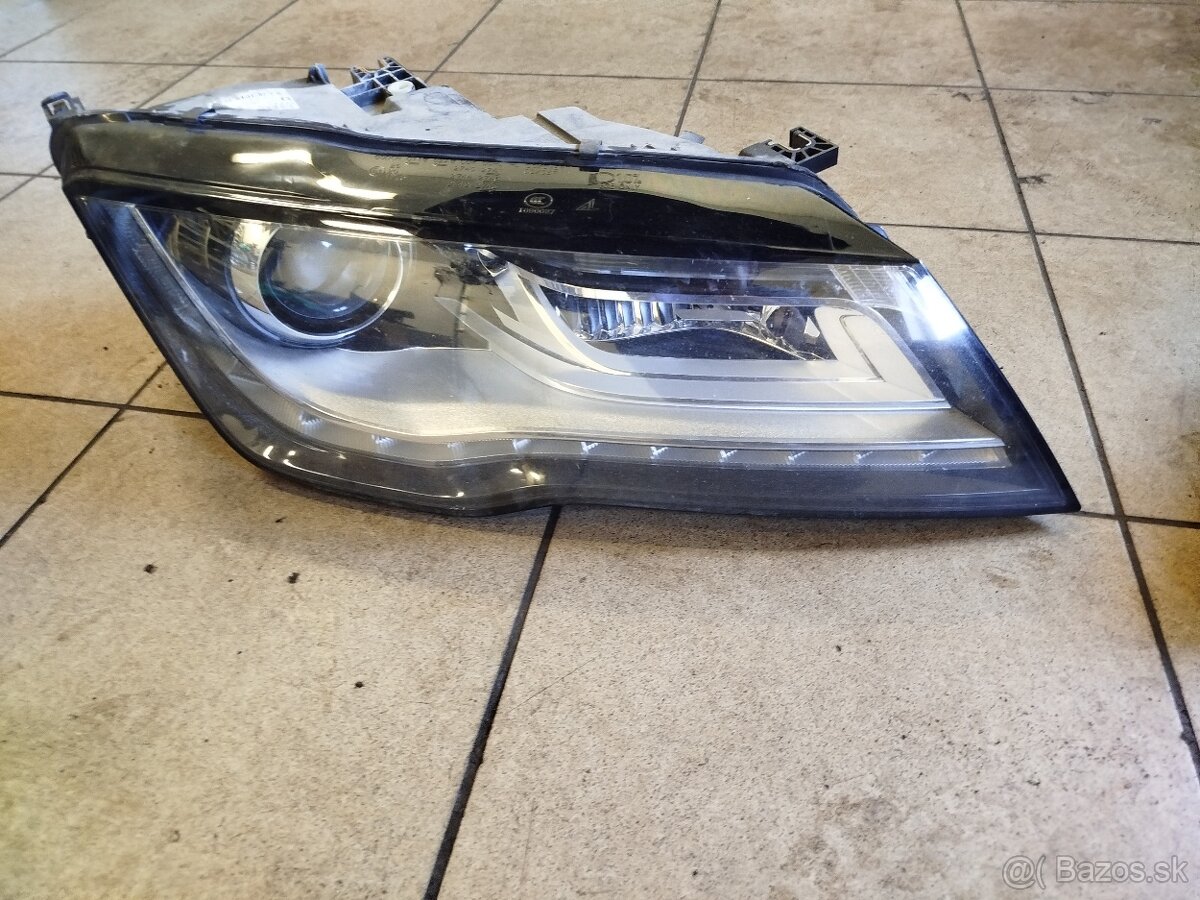 Predné svetlo Audi A7 4G - 2