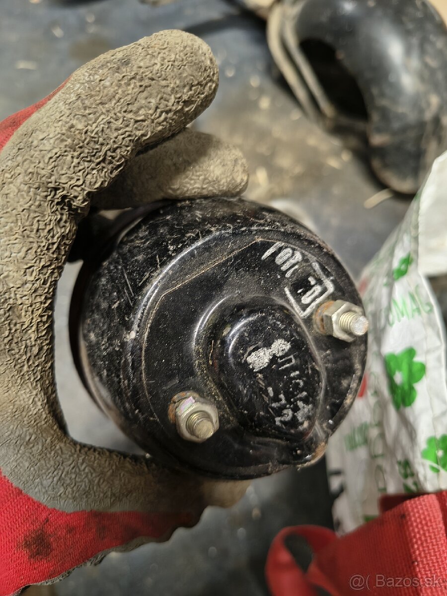 Nepoužité svetlo gaz zil - 2