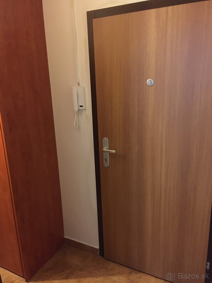 Prenájom 1.izb. bytu - Košice Ľudová - 2