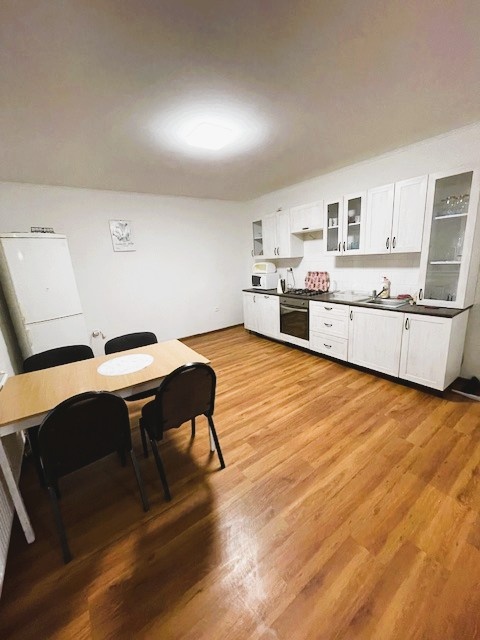 Na prenájom 3. izbový rodinný dom v Lozorne. - 2